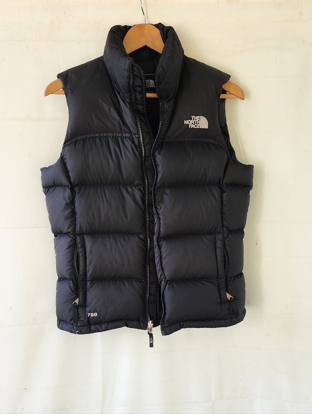 The North Face Womens Black 700 Down Vest - Insulated Sleeveless Jacket